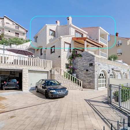 Apartments With Pool Vrdoljak Omis Exterior photo