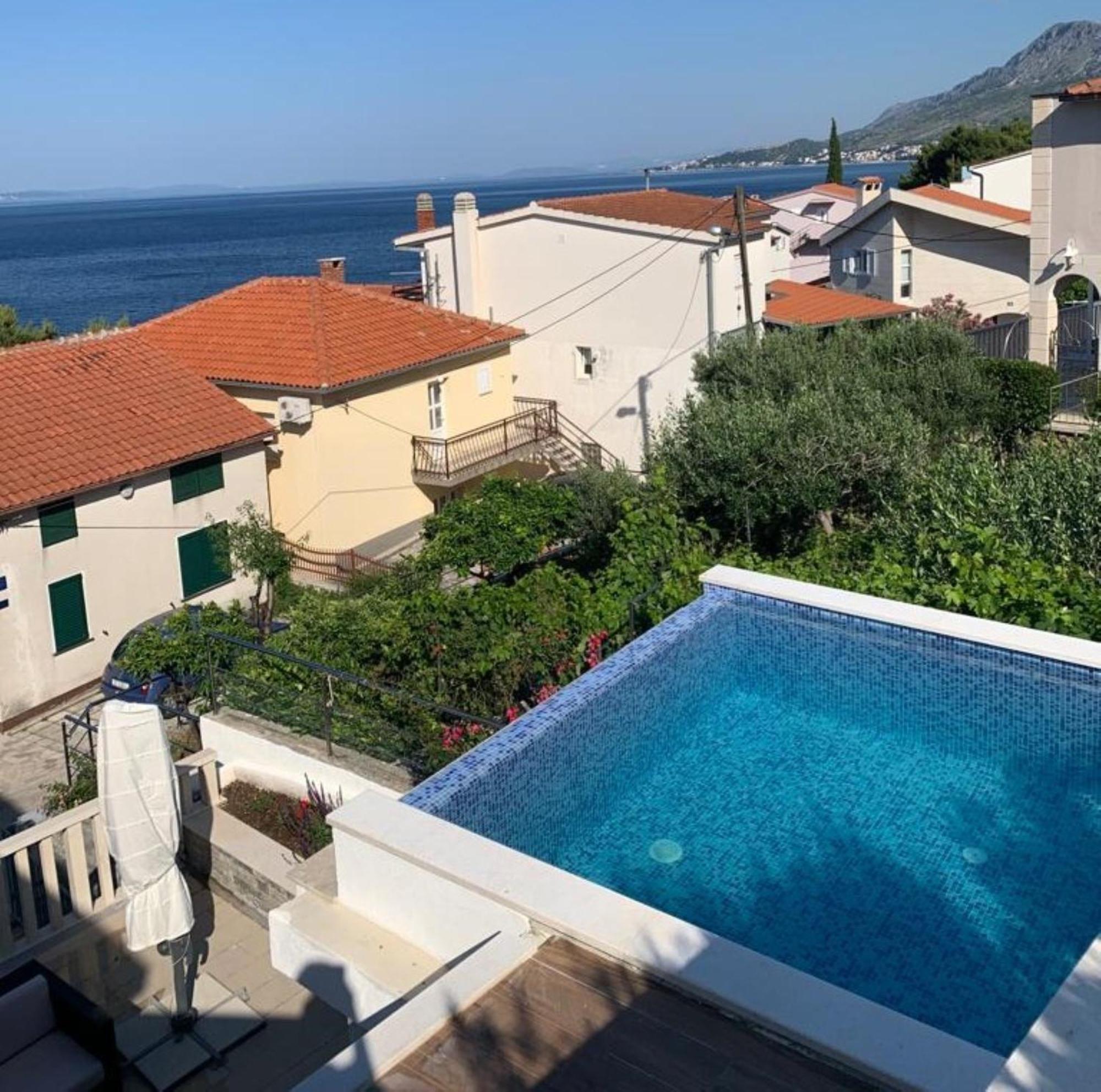Apartments With Pool Vrdoljak Omis Room photo
