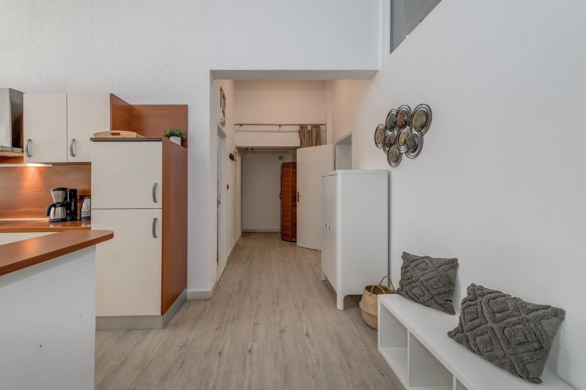 Apartments With Pool Vrdoljak Omis Room photo