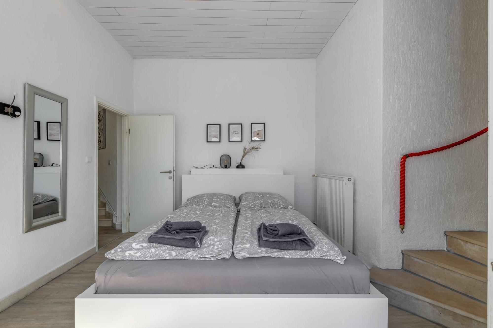 Apartments With Pool Vrdoljak Omis Room photo