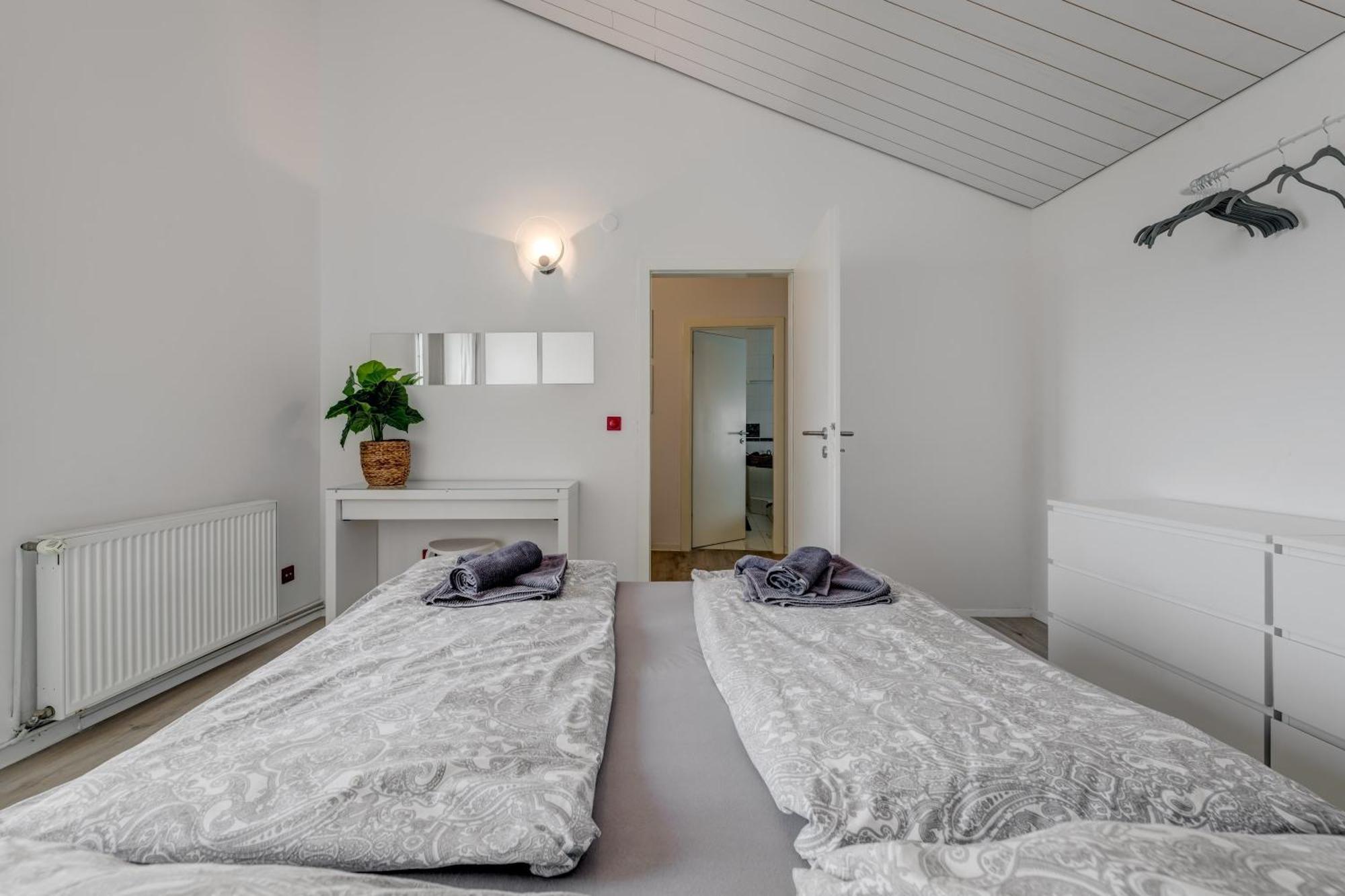 Apartments With Pool Vrdoljak Omis Room photo